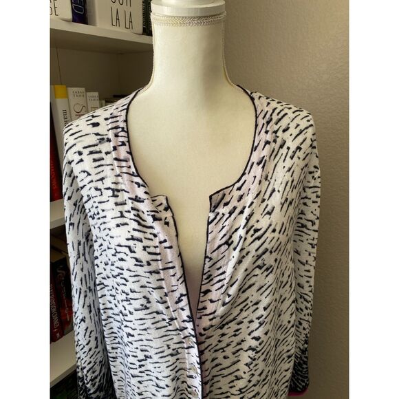 NIC+ZOE Pick Up Black/White Animal Print Buttoned Sweater Cardigan Size 2X - Picture 4 of 12